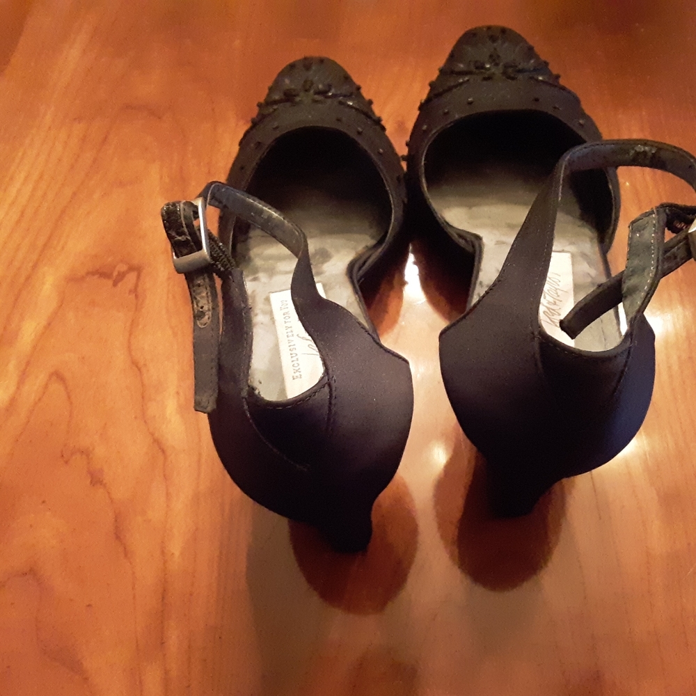 Dress shoes